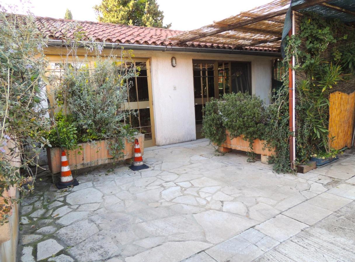 Apartments And Room Pergola Rovigno Esterno foto