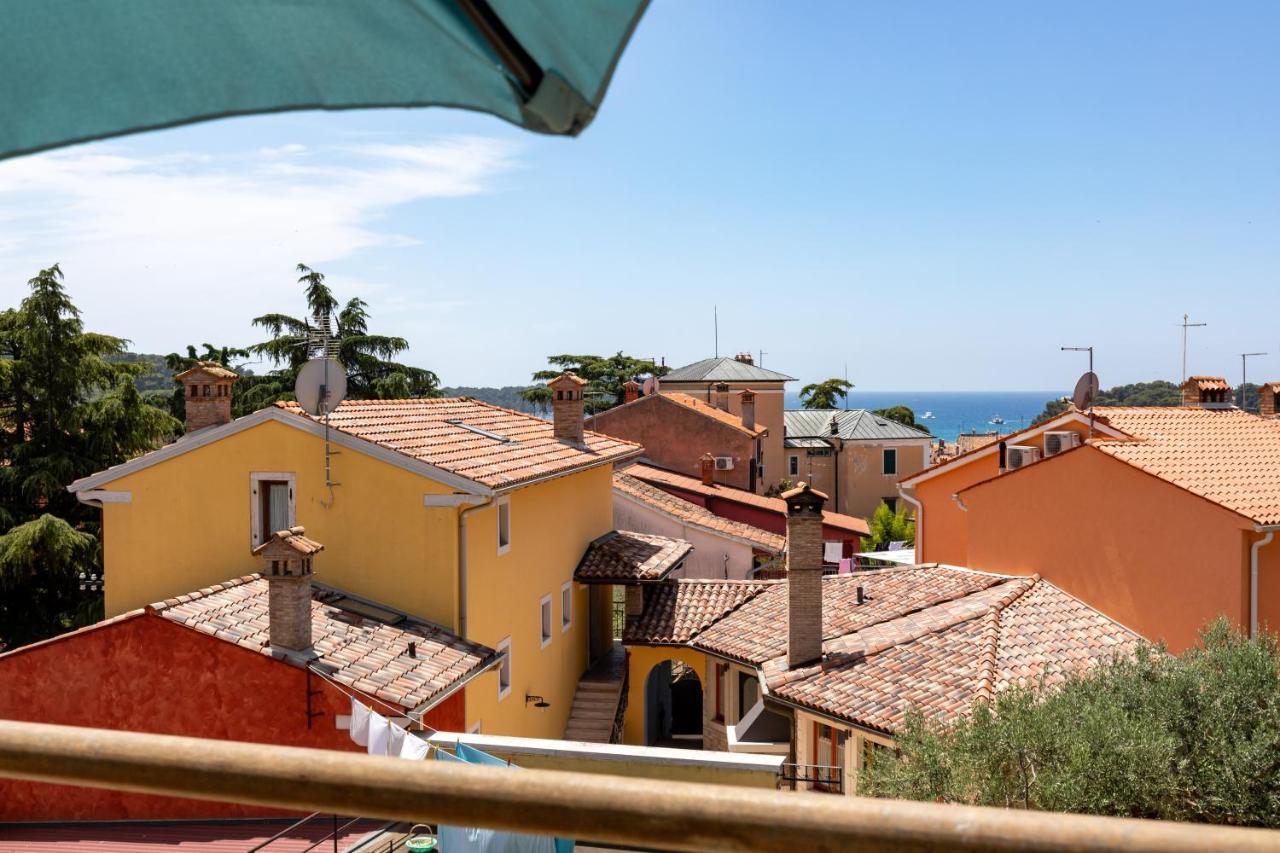 Apartments And Room Pergola Rovigno Esterno foto